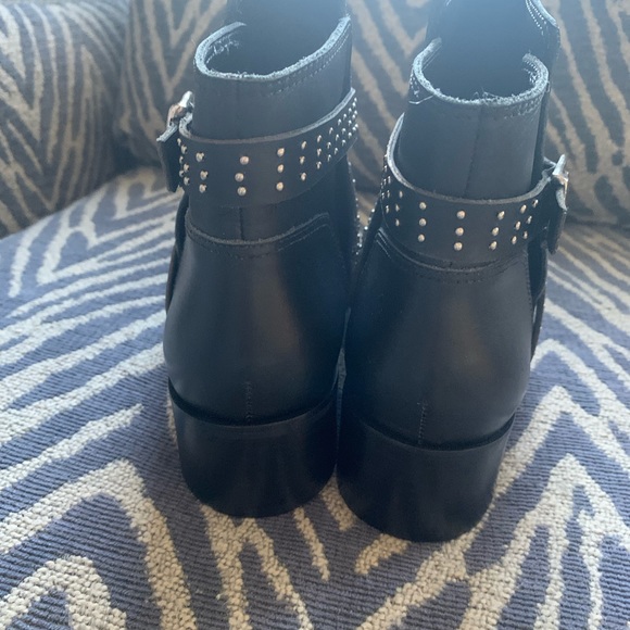 Kaanas Leather Boots - Picture 5 of 7